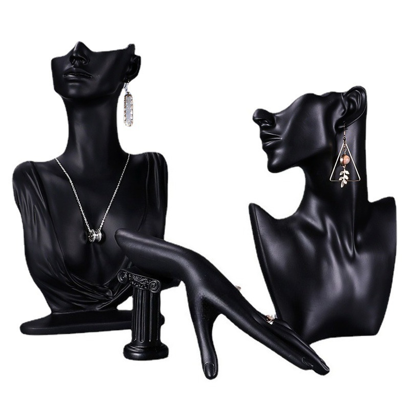 حامل عرض المجوهرات على شكل يد  - مراجعة Resin Art Watch وسعره