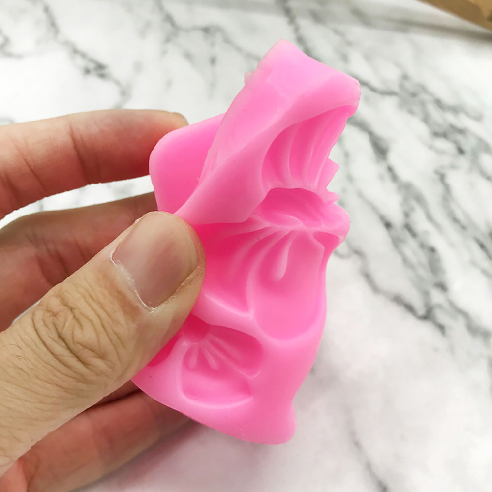 قالب سيليكون على شكل فيونكة لل - مراجعة Resin Art World وسعره